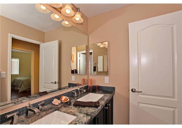 2310 Terraza Ribera Carlsbad, CA 92009 - Photo 14 of 25 Upstairs main bath