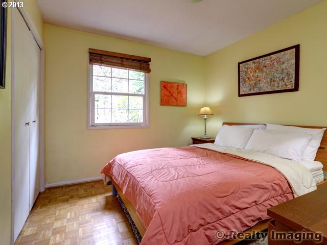 3536 Southwest Hamilton Court Portland, OR 97221 - Photo 7 of 15 Gallery Image 7