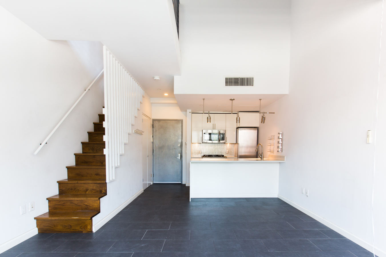 233 Devoe Street, Unit 2A Brooklyn, NY 11211 - Photo 1 of 6