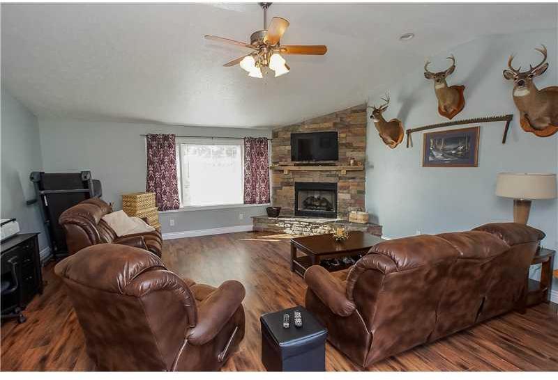132 Sutton Road Smithfield, PA 15478 - Photo 2 of 17 Gallery Image 2