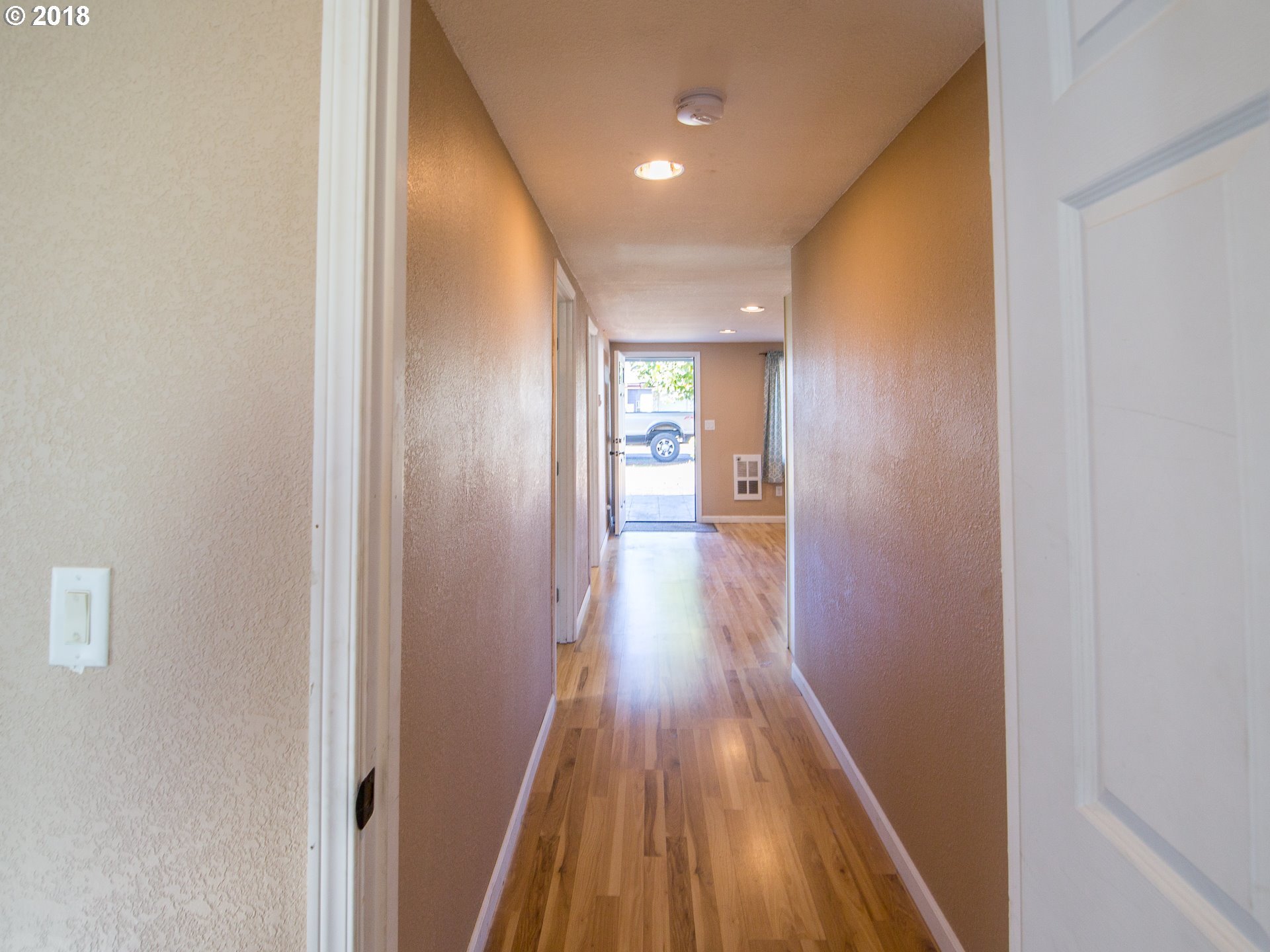 525 32nd Street Springfield, OR 97478 - Photo 26 of 32