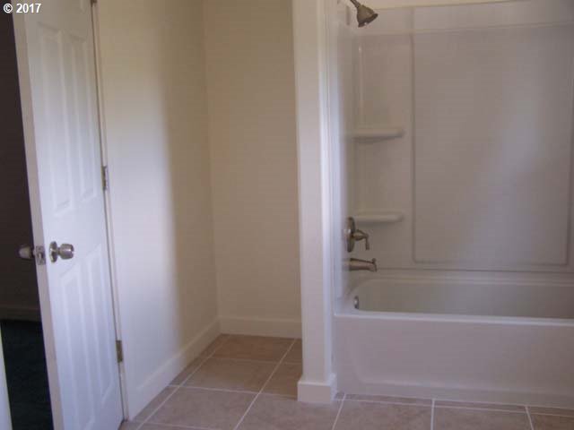 1226 Juniper Avenue Reedsport, OR 97467 - Photo 8 of 30 Gallery Image 8