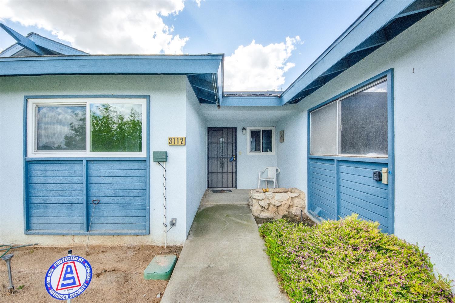 3112 Sterling Road Bakersfield, CA 93306 - Photo 3 of 17 Gallery Image 3