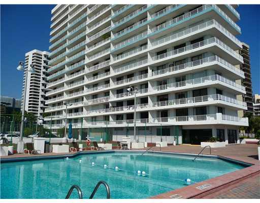 200 Southeast 15th Road, Unit 4K Miami, FL 33129 - Photo 15 of 18