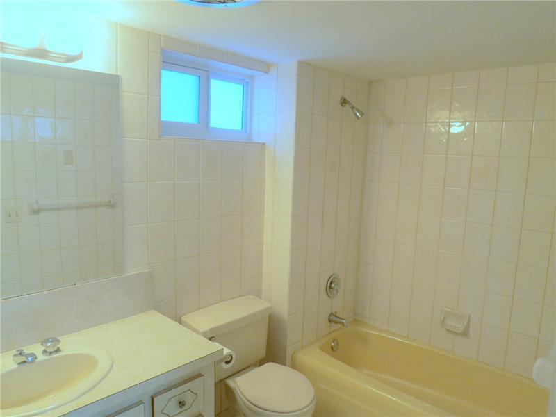 1670 Bay Road, Unit 6E Miami Beach, FL 33139 - Photo 14 of 20