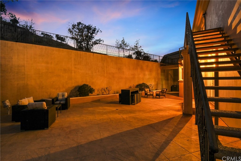 22436 North Summit Ridge Circle Chatsworth, CA 91311 - Photo 38 of 39