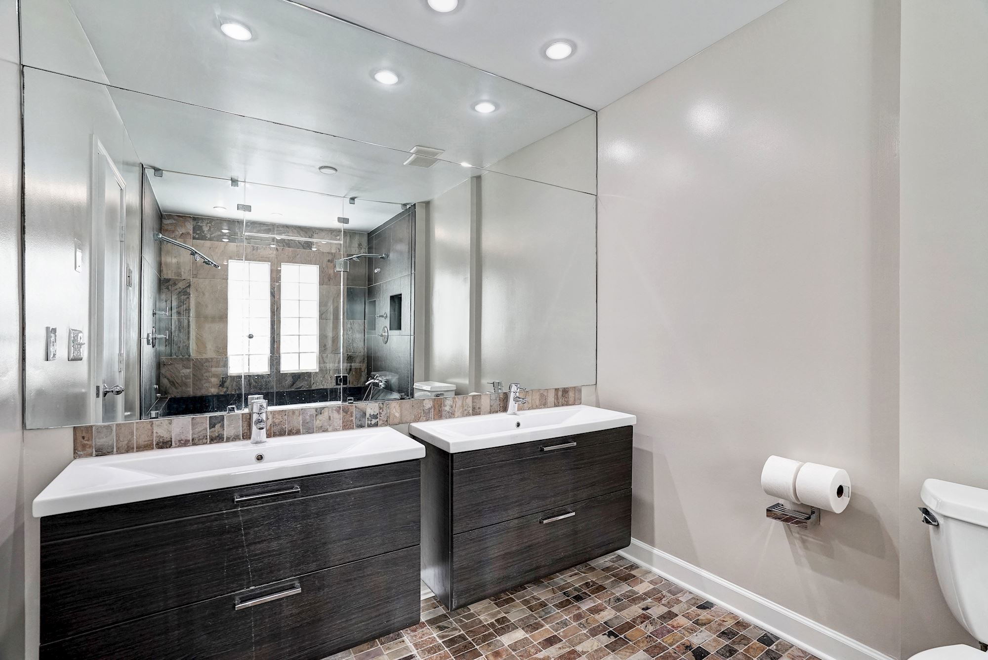 1309 T Street Northwest, Unit 2 Washington, DC 20009 - Photo 16 of 30