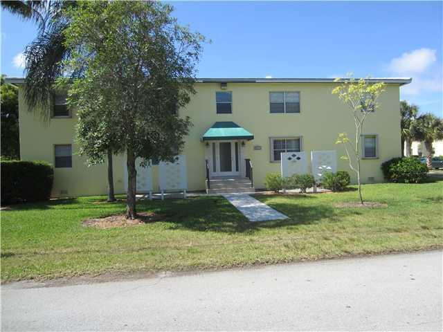 5471 Southwest 78th Street, Unit 13A Miami, FL 33143 - Photo 1 of 17