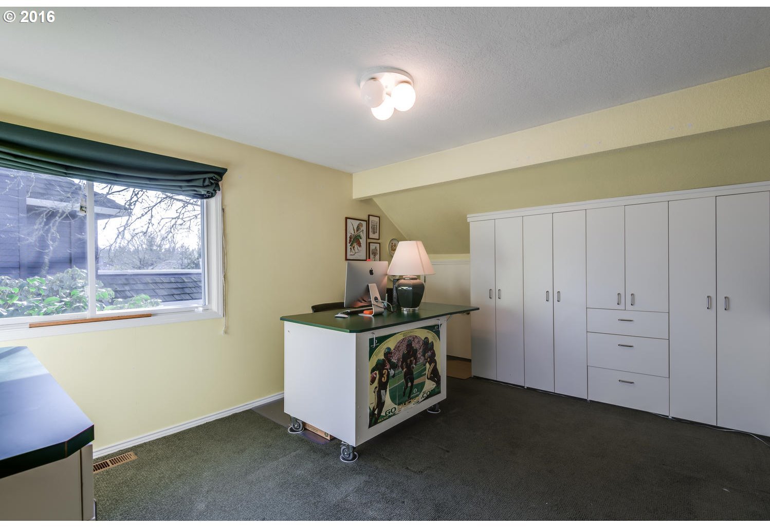 6841 Southwest Windemere Loop Portland, OR 97225 - Photo 10 of 21 Gallery Image 10