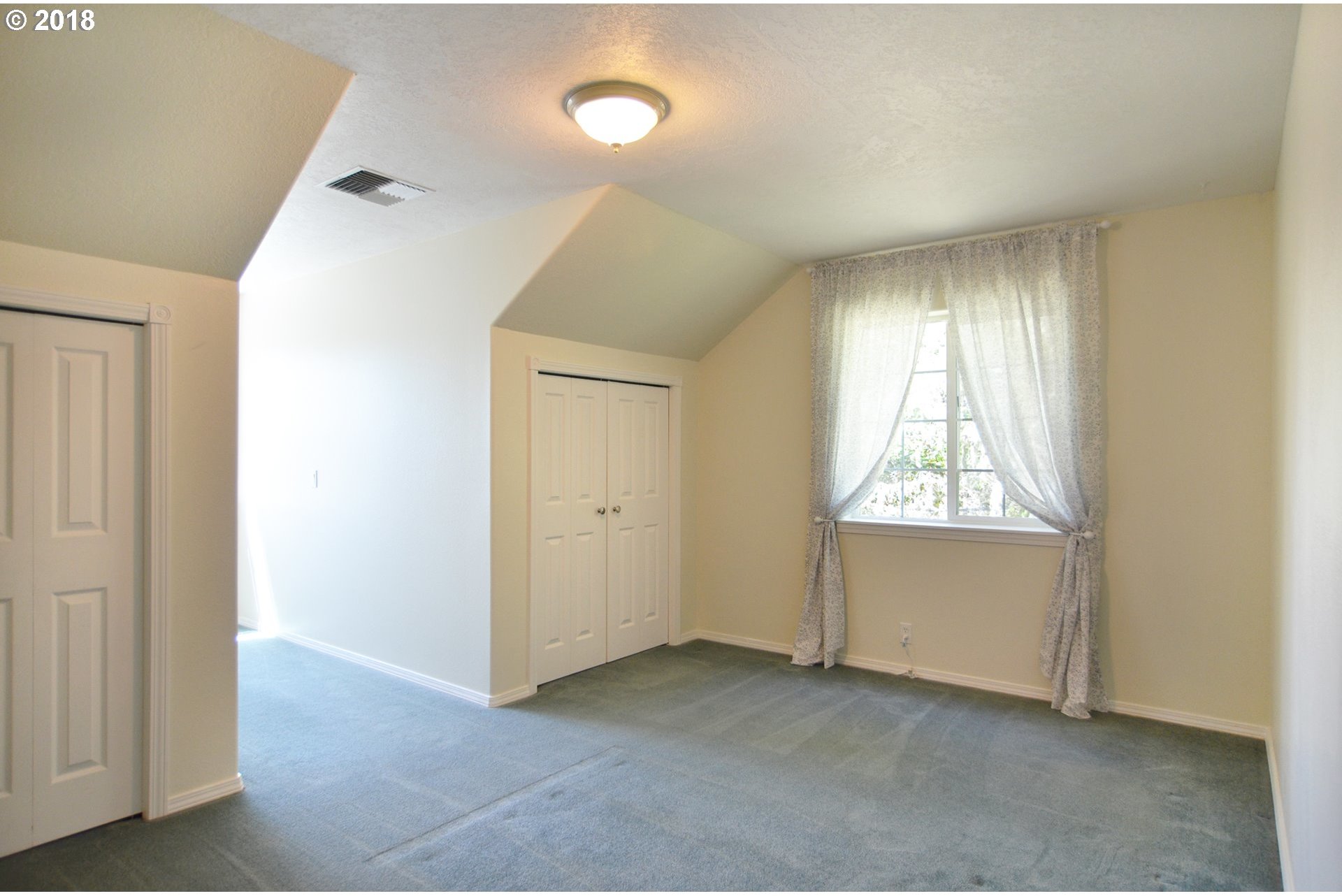 38480 Harolds Road Dexter, OR 97431 - Photo 7 of 32