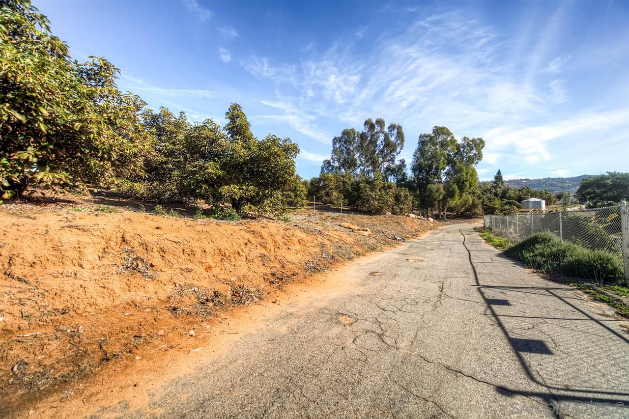 1843 Canyon Heights Road Fallbrook, CA 92028 - Photo 9 of 15 Gallery Image 9