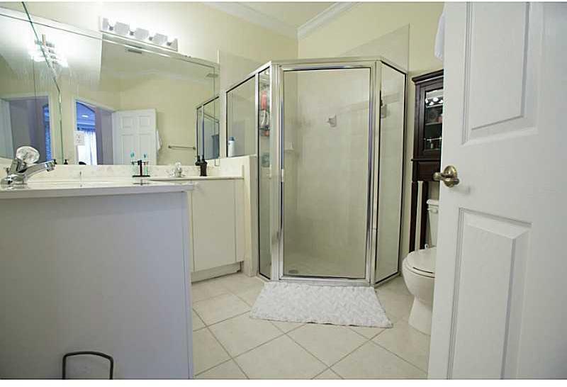 12441 Southwest 124th Terrace Miami, FL 33186 - Photo 8 of 14