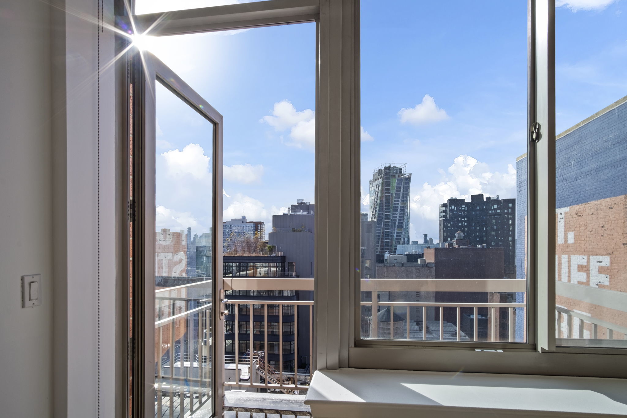 520 West 23rd Street, Unit 16B Manhattan, NY 10011 - Photo 10 of 12