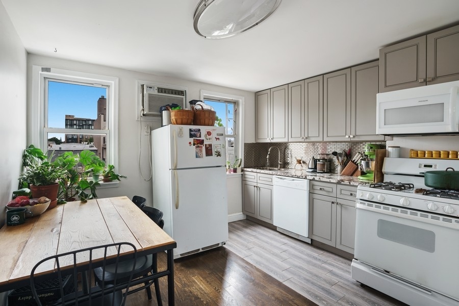 269 Ainslie Street, Unit 3 Brooklyn, NY 11211 - Photo 2 of 8