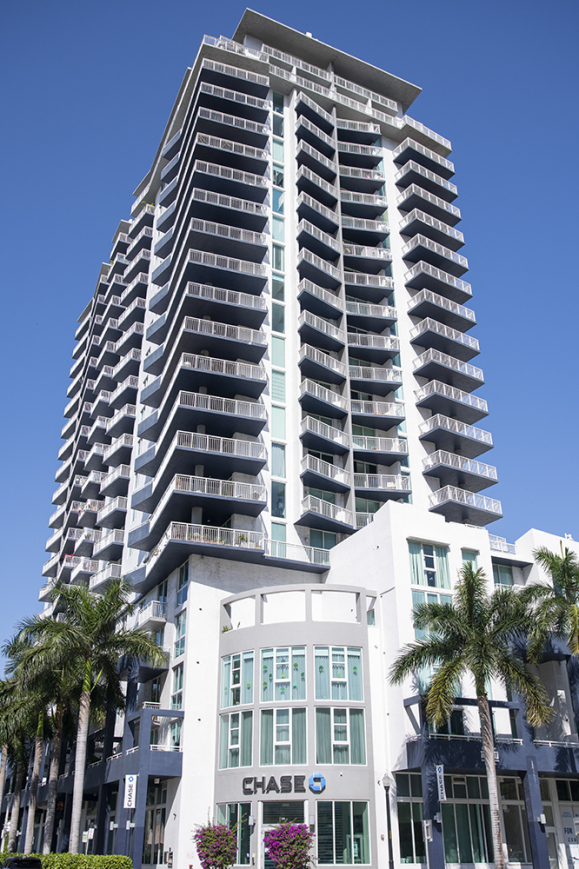 1800 BISCAYNE PLAZA 275 NE 18th St, Miami, FL 33132 - Photo 3 of 3