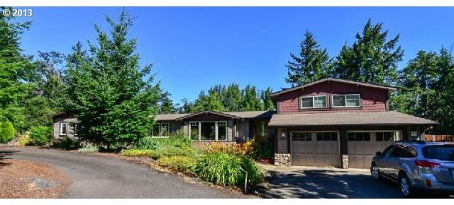 1500 Country Club Road Hood River, OR 97031 - Photo 1 of 16 Gallery Image 1