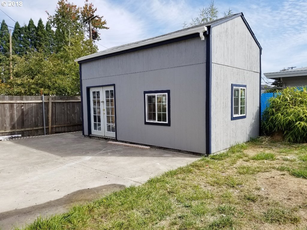 94003 Prairie Road Junction City, OR 97448 - Photo 3 of 11 Gallery Image 3