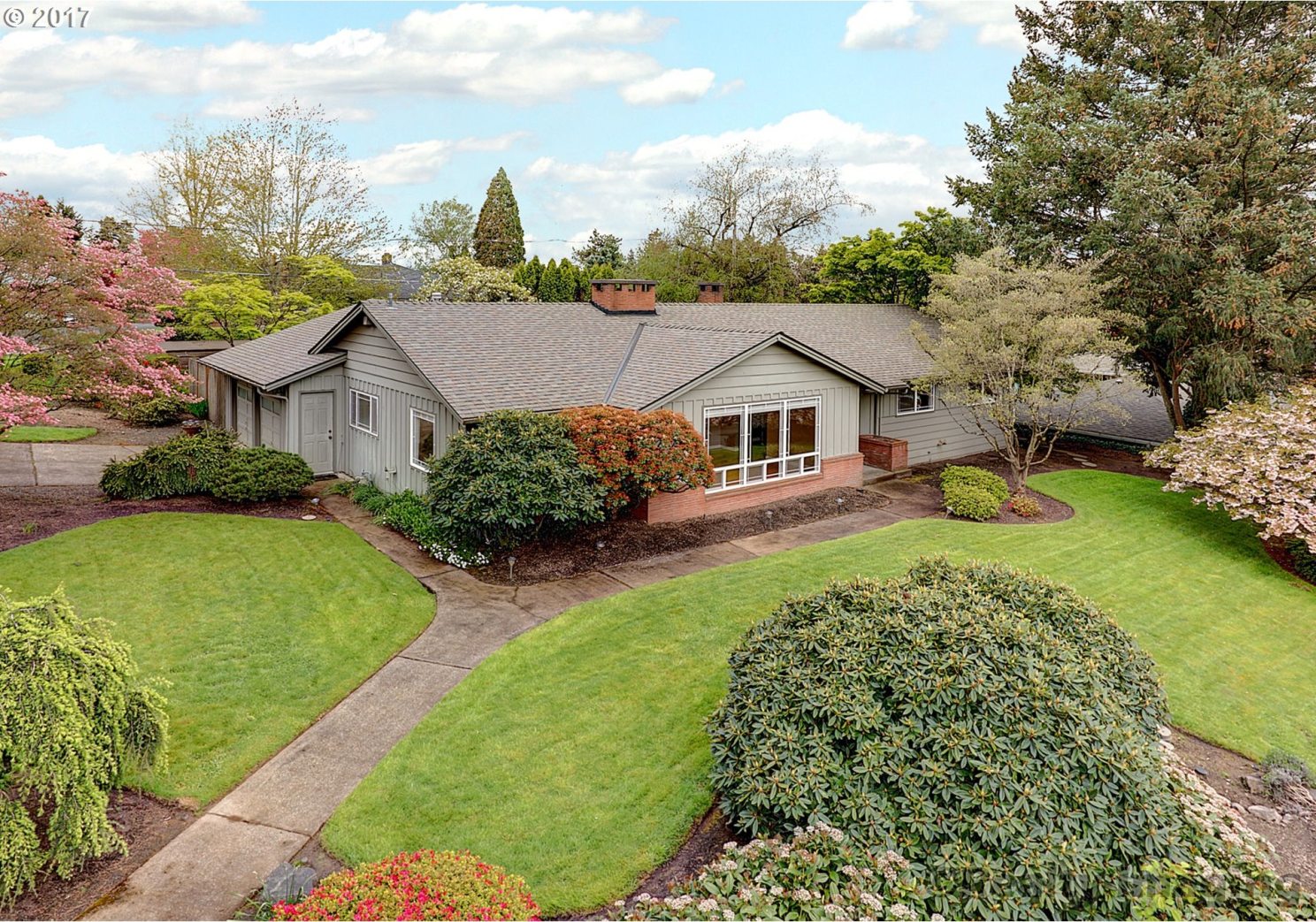 6620 Southwest Raleighwood Lane Portland, OR 97225 - Photo 3 of 27 Gallery Image 3