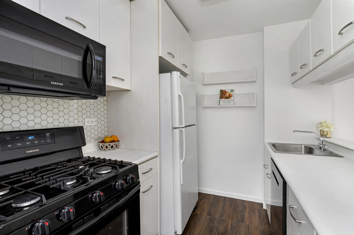 2373 Broadway, Unit 724 Manhattan, NY 10024 - Photo 4 of 13
