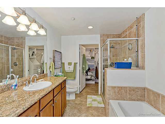 366 Forward Street, Unit E La Jolla, CA 92037 - Photo 13 of 23 Master Bathroom with tub and stall shower