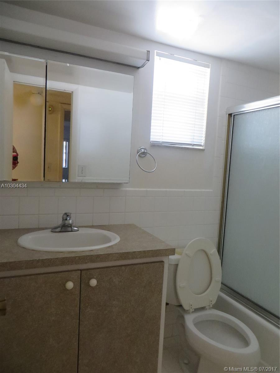 220 Southwest 9th Avenue, Unit 219 Hallandale, FL 33009 - Photo 11 of 24