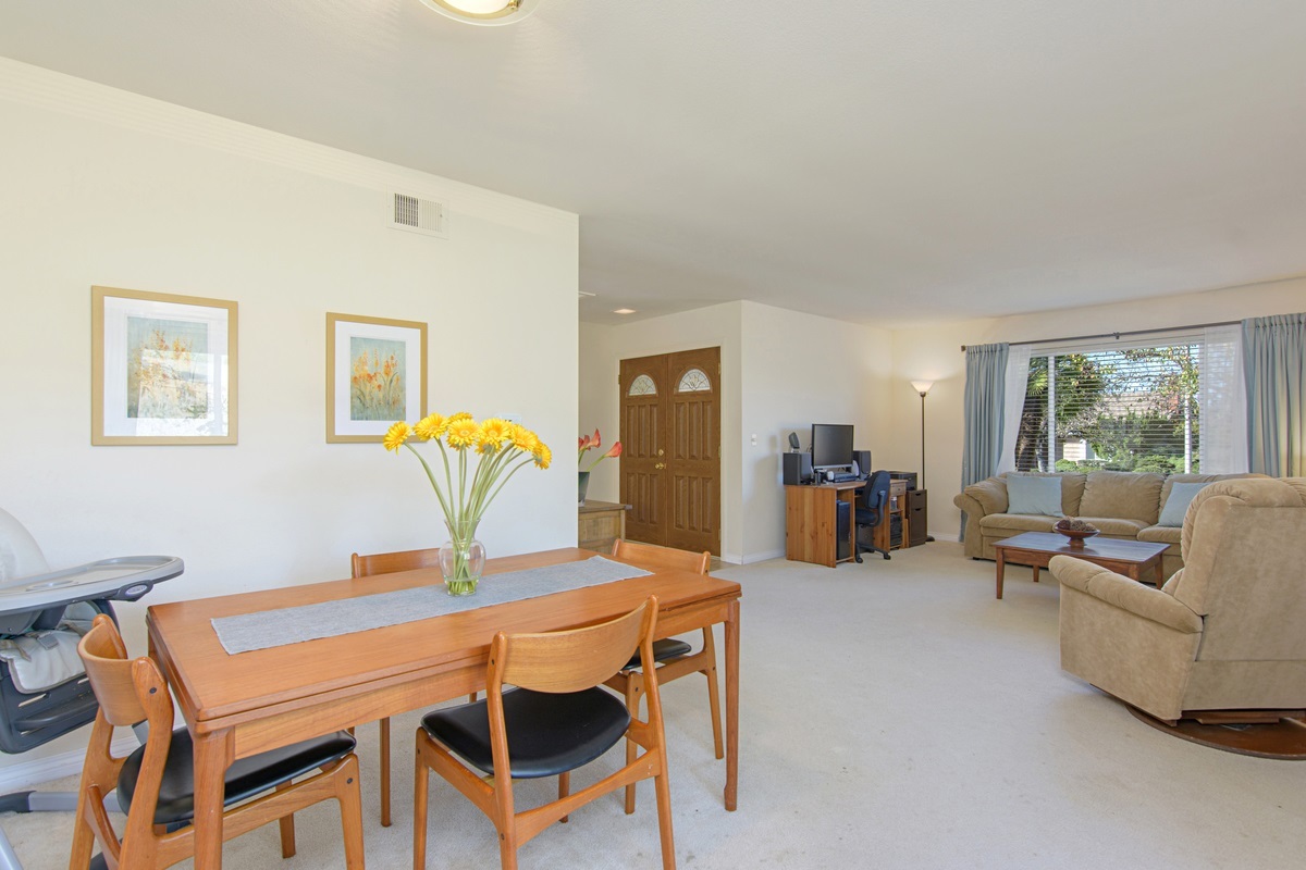 12843 Cedar Tree Way Poway, CA 92064 - Photo 8 of 25 Gallery Image 8