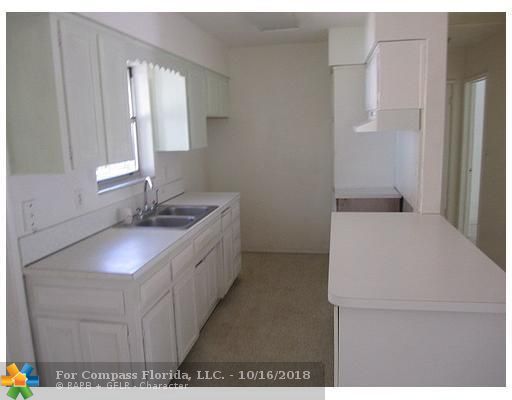 2901 Jackson Street, Unit 11 Hollywood, FL 33020 - Photo 4 of 7