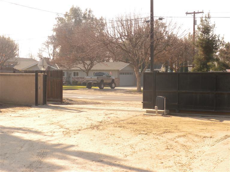 3248 Jenkins Road Bakersfield, CA 93314 - Photo 20 of 20 Secure perimeter fencing with auto gate. Unlimited off street parking.