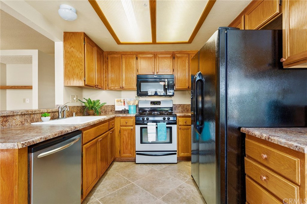 26592 Braddock Road Menifee, CA 92586 - Photo 16 of 36