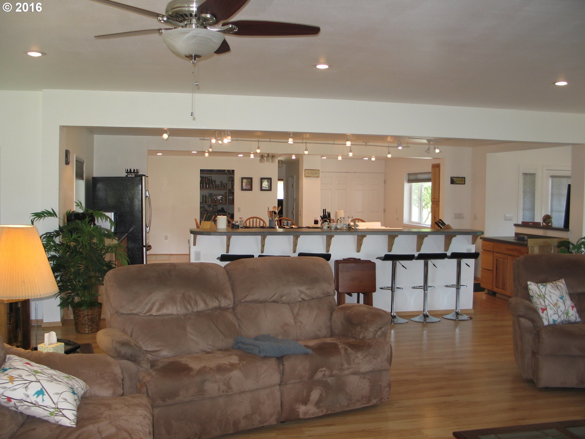1621 Markham Road Hood River, OR 97031 - Photo 12 of 32 Gallery Image 12