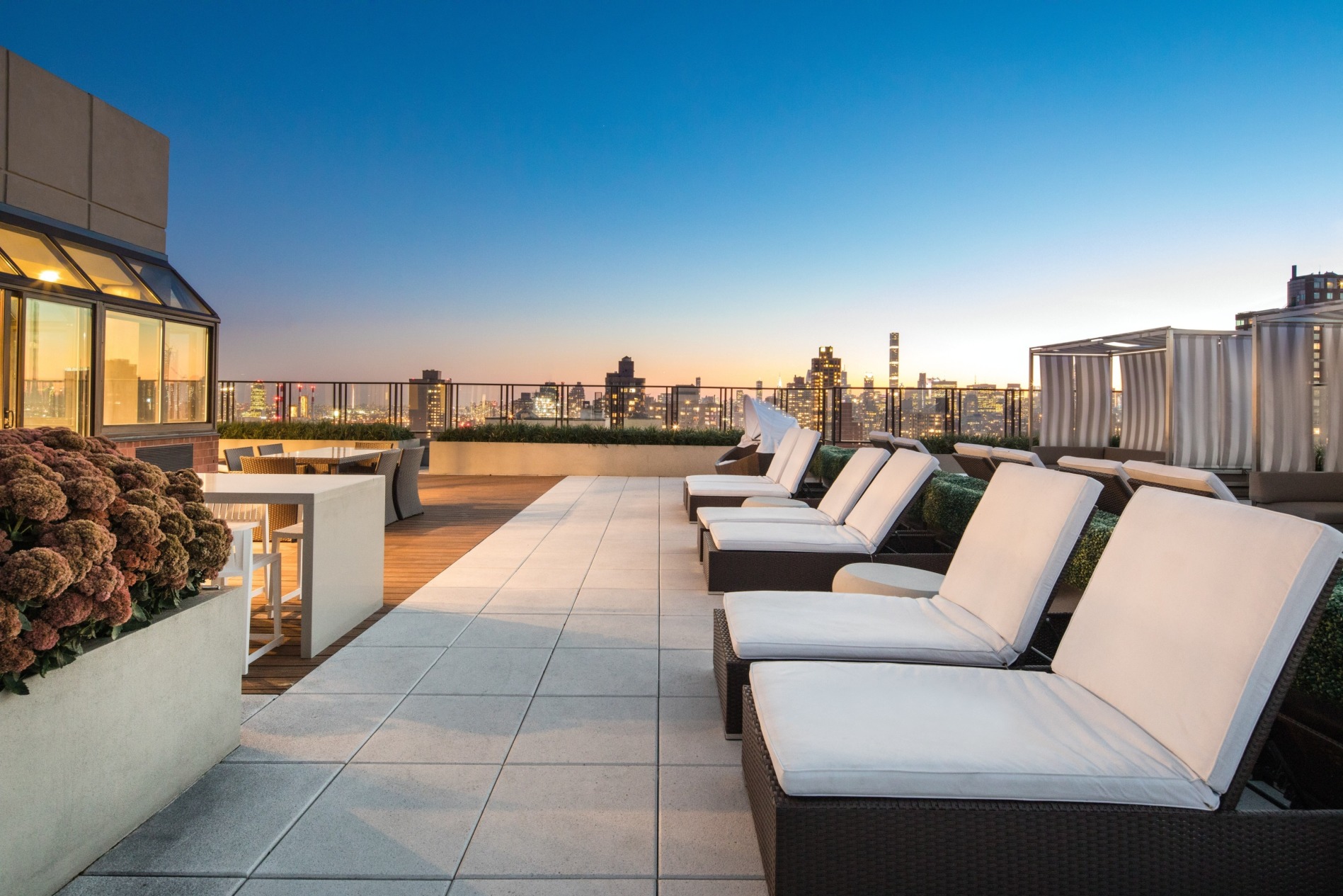 1735 York Avenue, Unit 8B Manhattan, NY 10128 - Photo 9 of 18