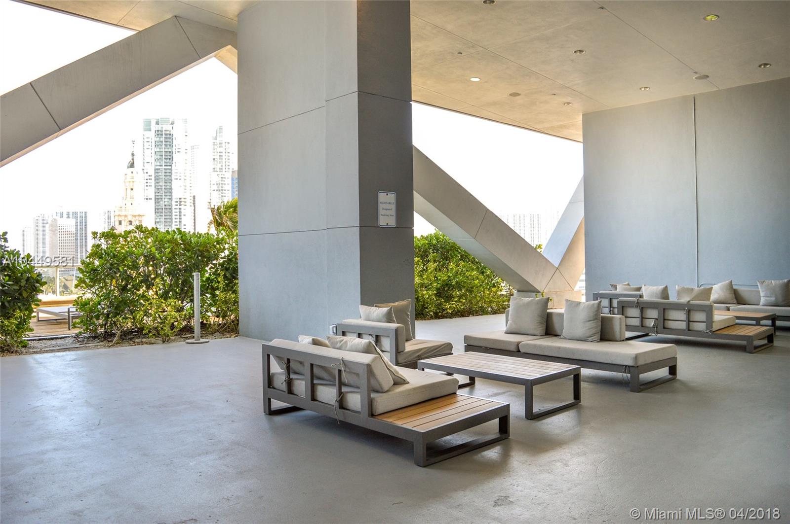 888 Biscayne Boulevard, Unit 2802 Miami, FL 33132 - Photo 17 of 21