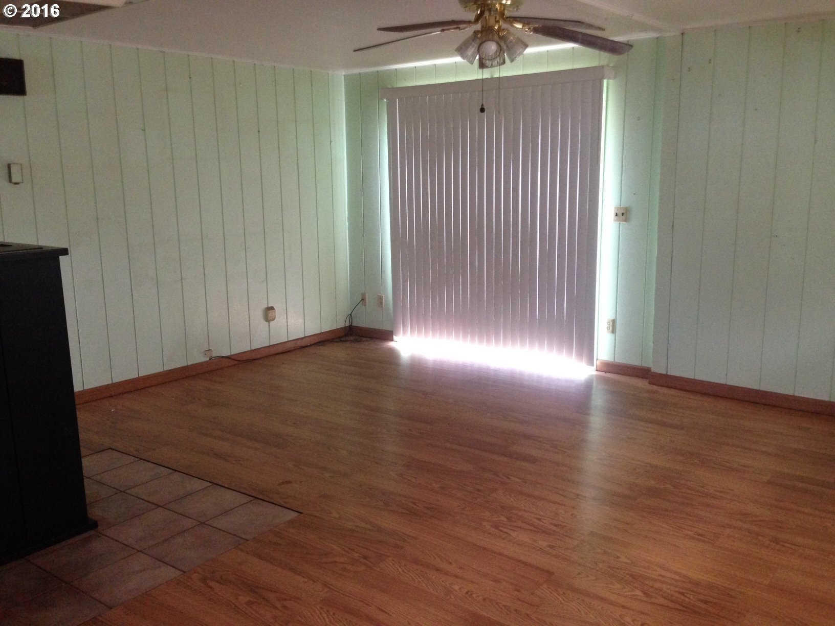 229 Elm Avenue Reedsport, OR 97467 - Photo 6 of 12