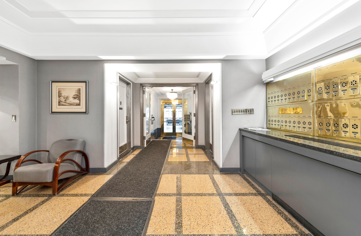 240 E 79th St, Manhattan, NY 10075 - Photo 5 of 7