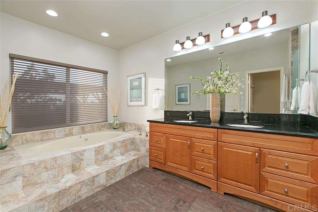 1240 Rancho Encinitas Drive Encinitas, CA 92024 - Photo 14 of 25