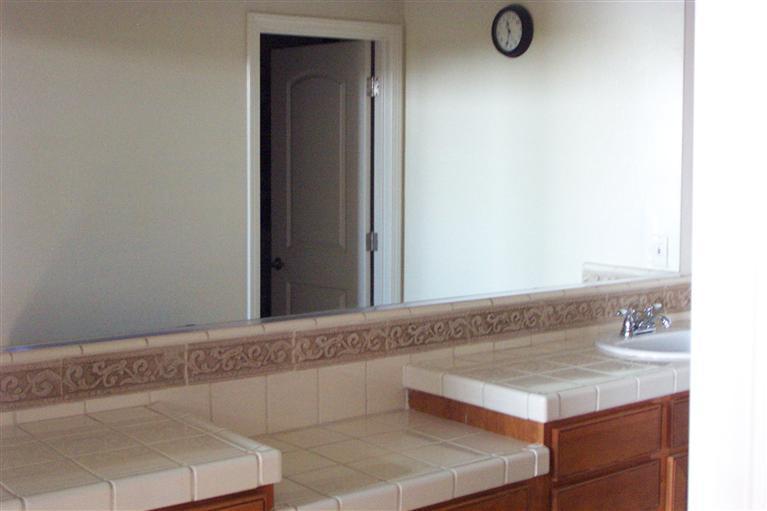 2913 Granite Ridge Place Bakersfield, CA 93313 - Photo 10 of 20 Gallery Image 10