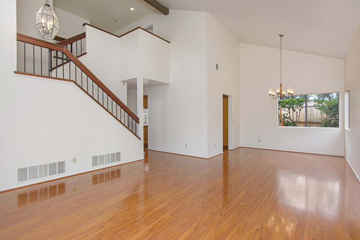 13287 Treecrest Street Poway, CA 92064 - Photo 2 of 11 Gallery Image 2
