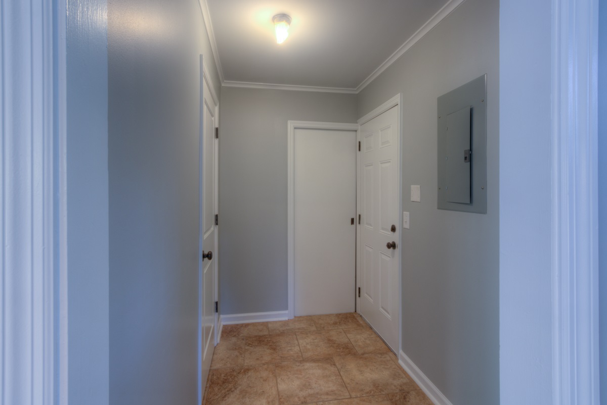 5136 Sequoia Road Memphis, TN 38117 - Photo 9 of 23
