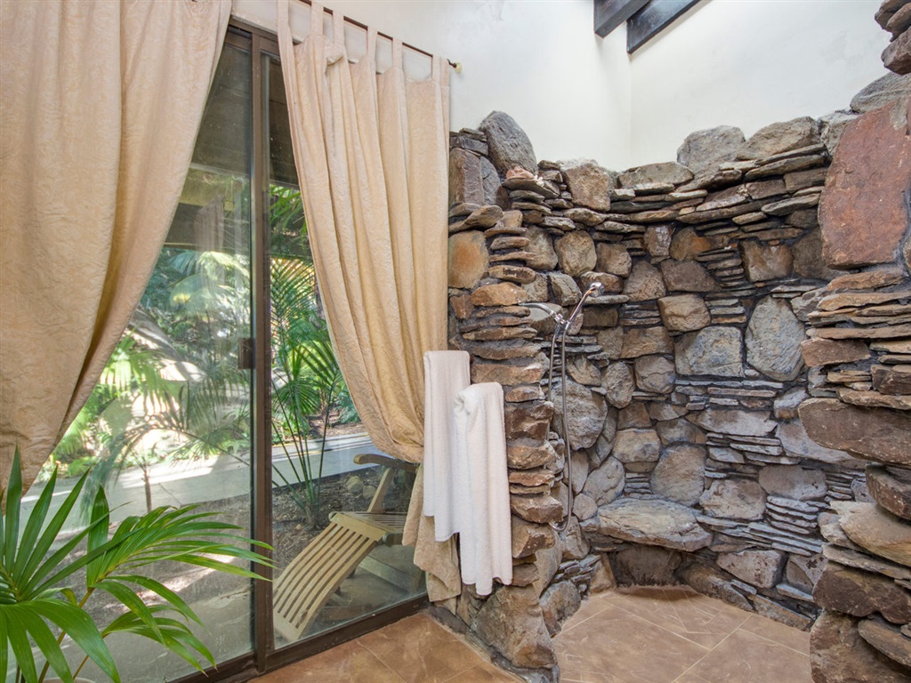 990 Quails Trail Road Vista, CA 92081 - Photo 10 of 25 Gallery Image 10