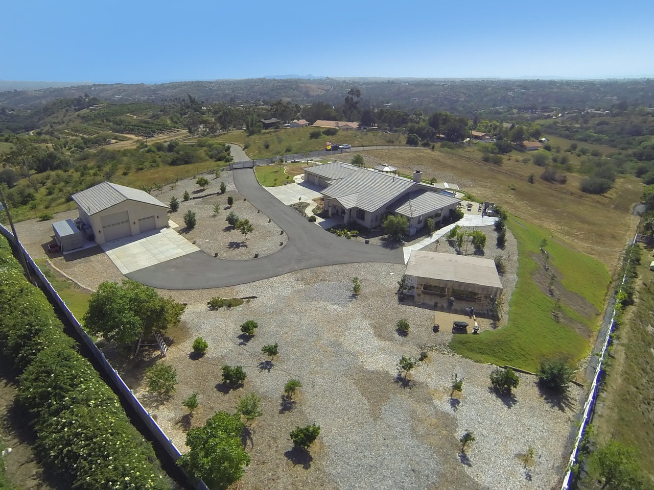 1624 Wind Ridge Lane Fallbrook, CA 92028 - Photo 22 of 25
