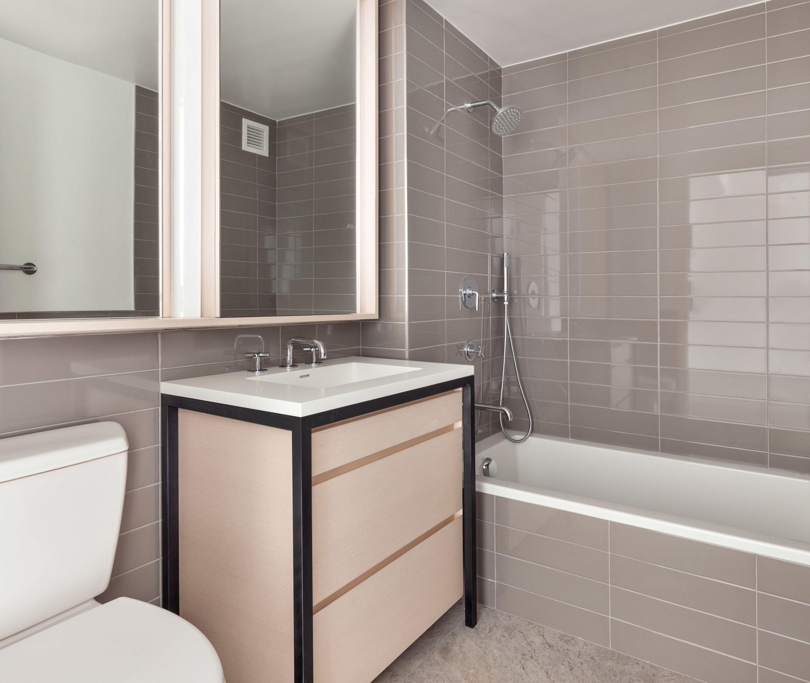 385 1st Avenue, Unit 14D Manhattan, NY 10010 - Photo 4 of 9