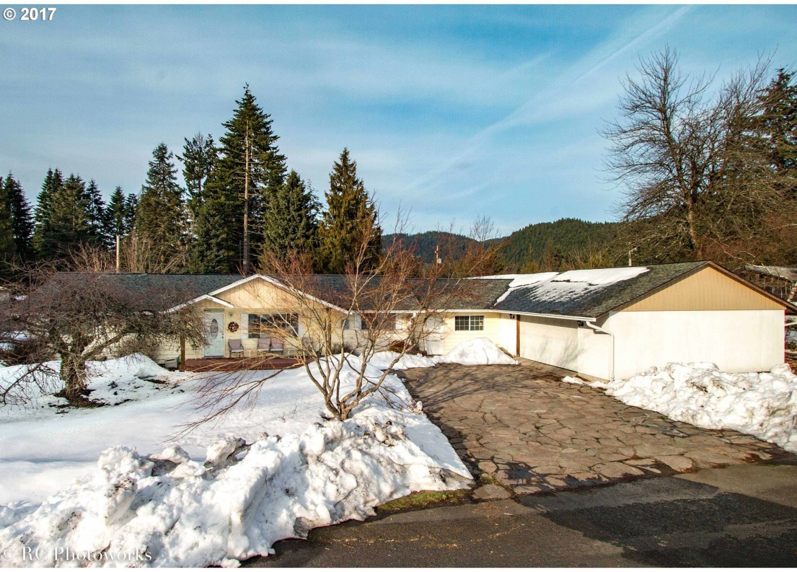 1022 Old Smith Beckon Road Carson, WA 98610 - Photo 1 of 17 Gallery Image 1