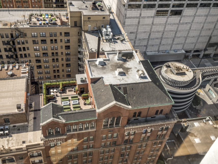 200 E Delaware Pl, Chicago, IL 60611 - Photo 12 of 14