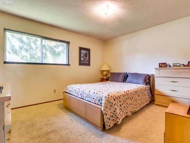 3001 Southwest Ridge Drive Portland, OR 97219 - Photo 13 of 16 Gallery Image 13