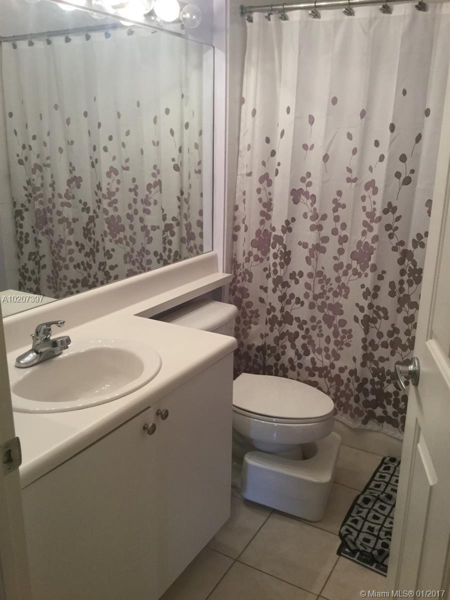 8010 North Nob Hill Road, Unit 303 Tamarac, FL 33321 - Photo 19 of 35