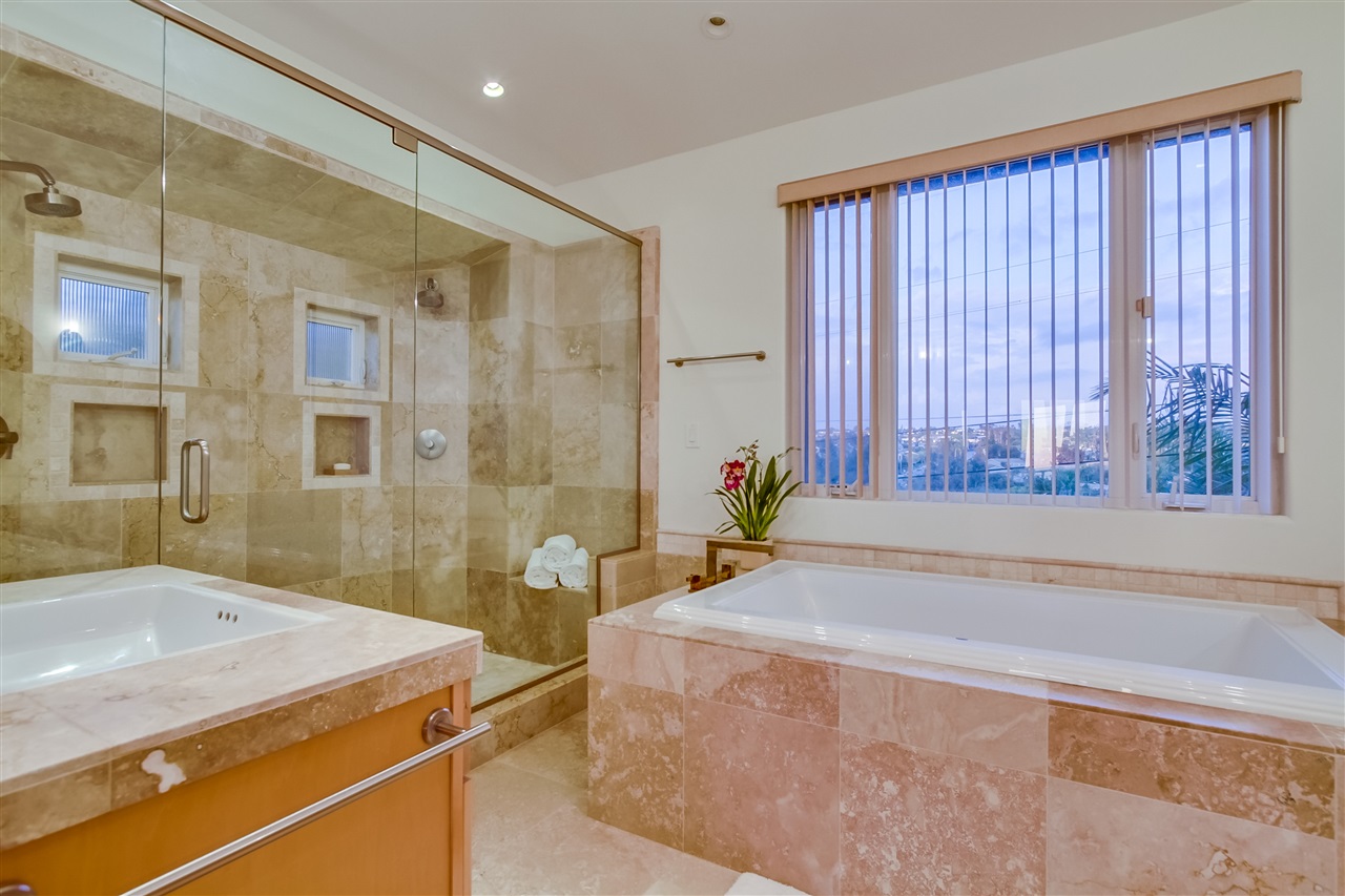 733 Stratford Drive Encinitas, CA 92024 - Photo 10 of 12