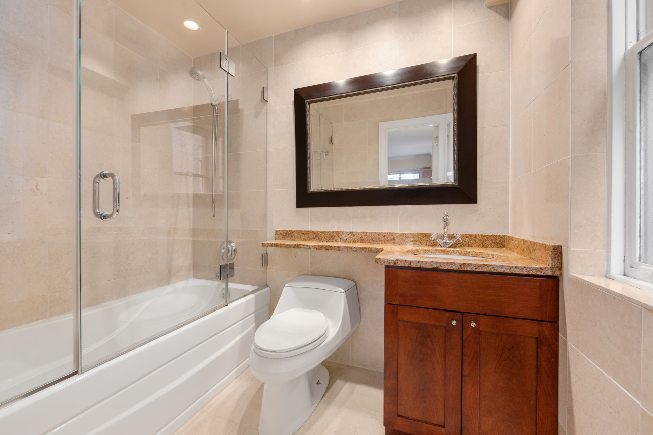 900 Park Avenue, Unit 3E New York, NY 10075 - Photo 5 of 6