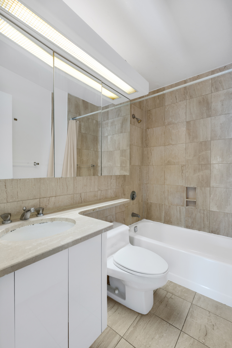 415 East 37th Street, Unit 22B Manhattan, NY 10016 - Photo 5 of 6