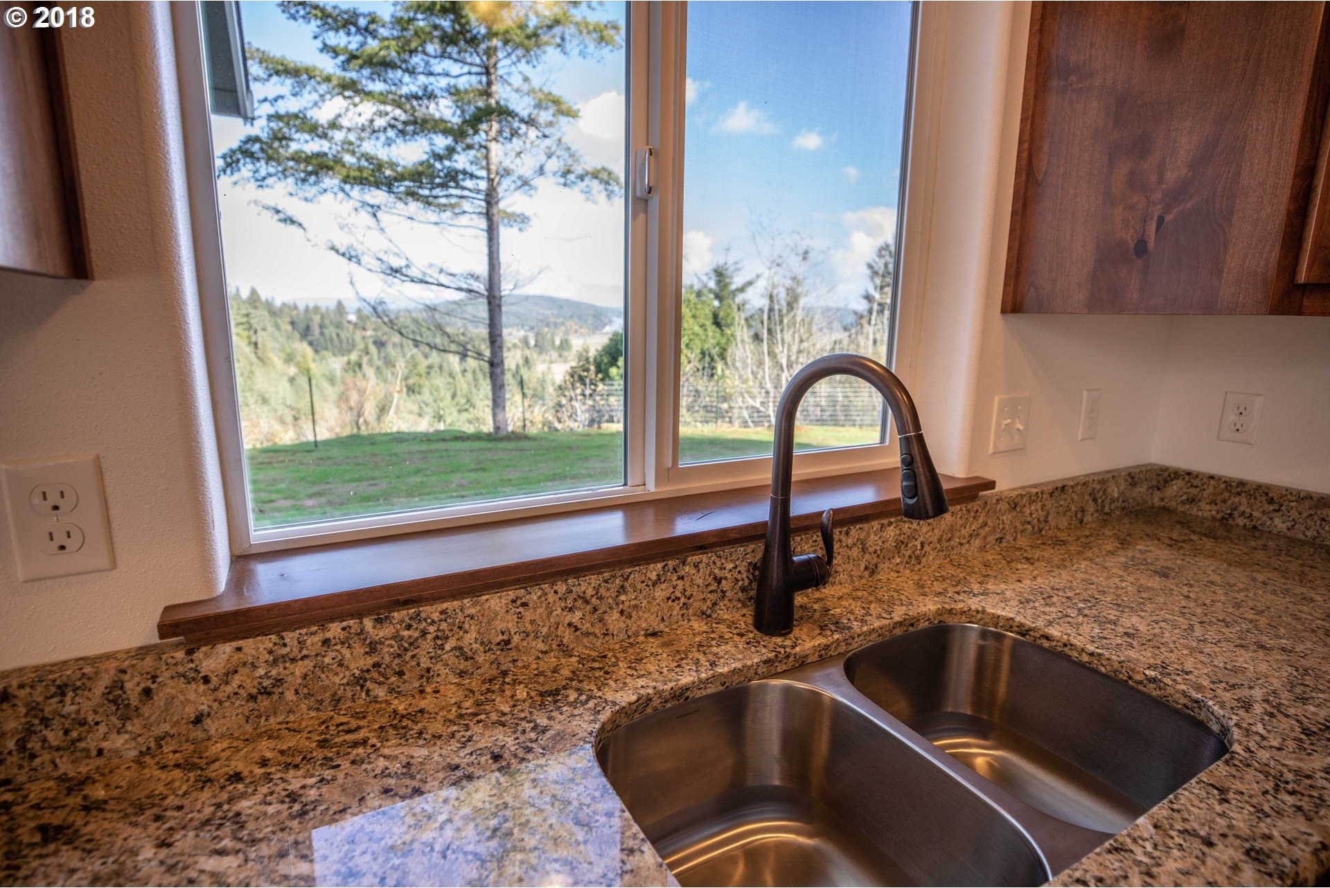 91359 Hill Road Coquille, OR 97423 - Photo 13 of 32 Gallery Image 13