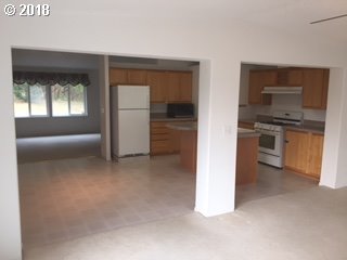 6776 Garden Valley Road Roseburg, OR 97471 - Photo 5 of 24 Gallery Image 5